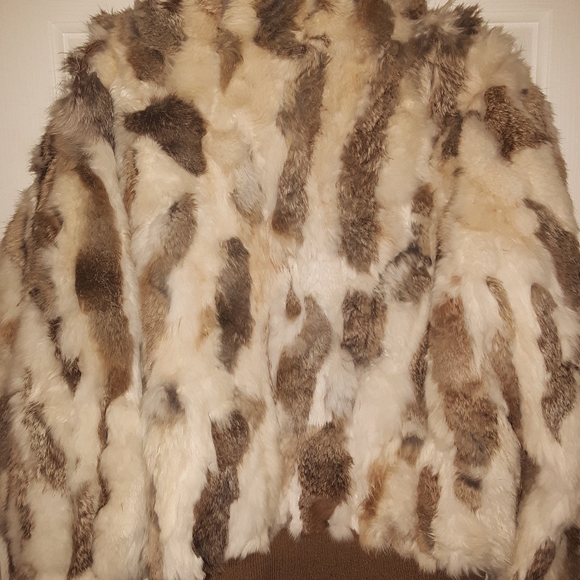 Fur Coat - Picture 3 of 3